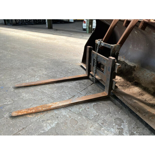 1984 Ahlmann AS 12-48351647