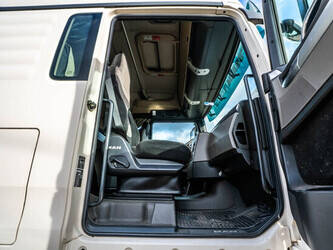 2019-man-tgx-18-470-1328715-48351760