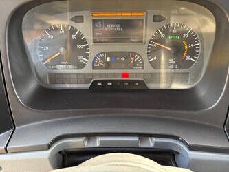 2008-mercedes-benz-axor-1470476-48351894