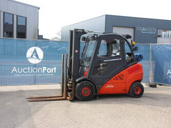 Image for FORKLIFTS 2011 Linde H30T-01