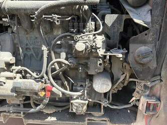 2012-bobcat-s175-1470482-48352107