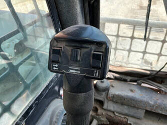 2012-bobcat-s175-1470482-48352114