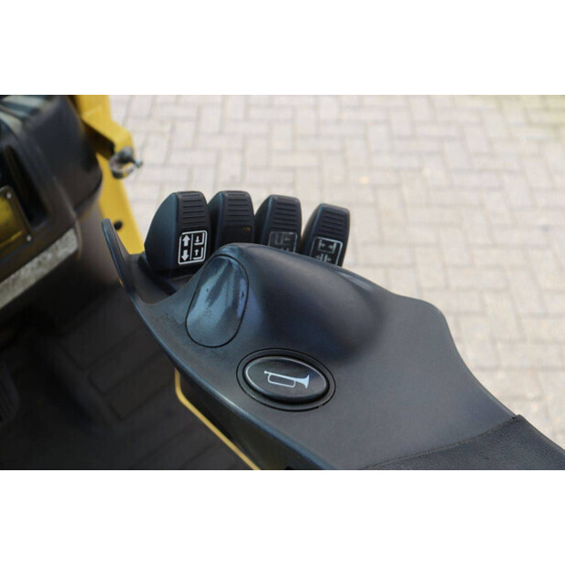 2017 Hyster H3.5FT-48353544