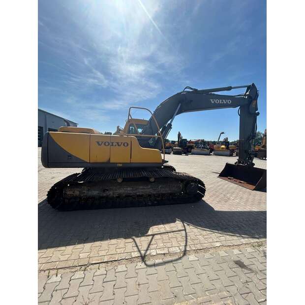 Volvo EC210-48361180