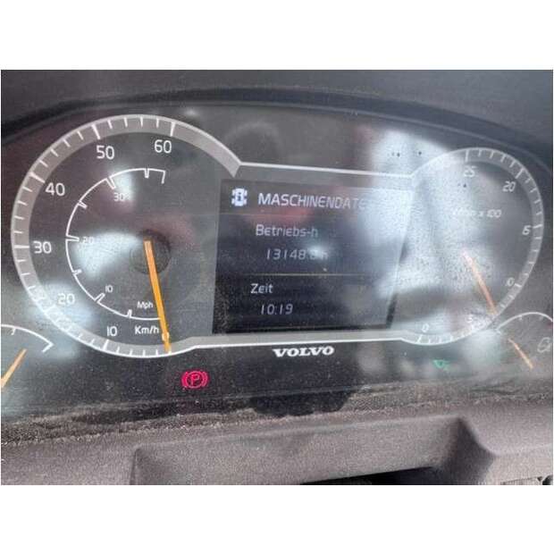 فولفو L90H-48361221