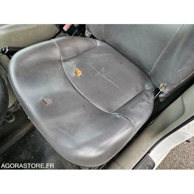 Renault Kangoo-48366749