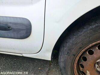 renault-kangoo-1470166-48366761