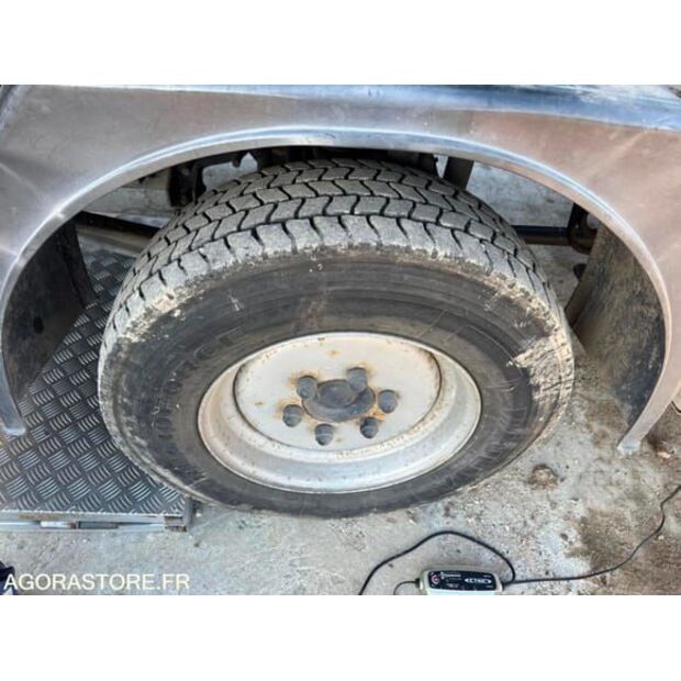 CAMION-48366847