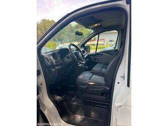 renault-trafic-1470181-48366912
