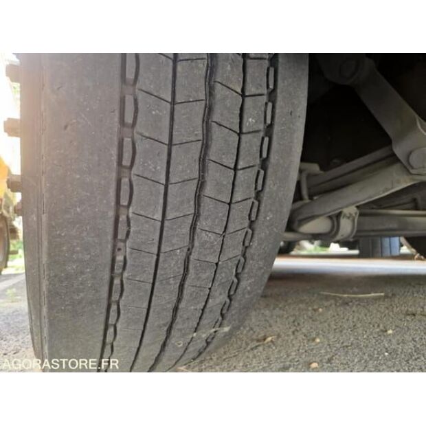 Iveco AD190S-48367001