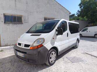 renault-trafic-1470220-48367866