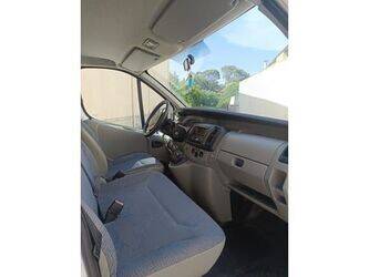 renault-trafic-1470220-48367886
