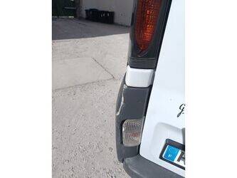 renault-trafic-1470220-48367894