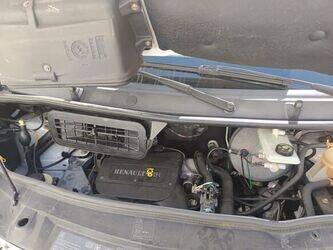 renault-trafic-1470220-48367904