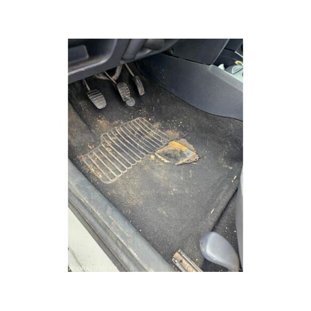 2004 Renault Clio-48368312