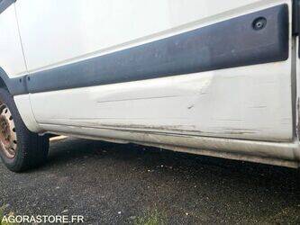 renault-master-1470250-48368566