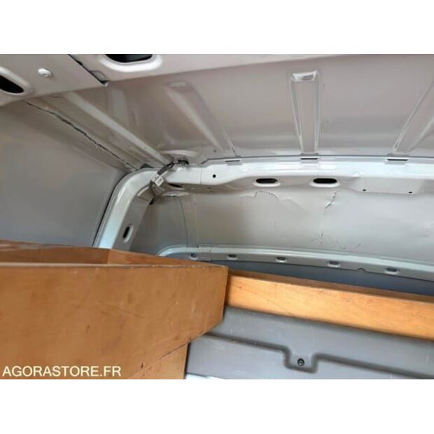 Renault Trafic-48368623