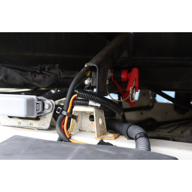 Piaggio Porter Maxxi-48372473