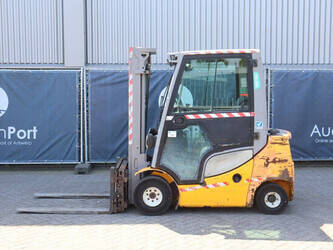 2016-jungheinrich-dfg-320s-48372516