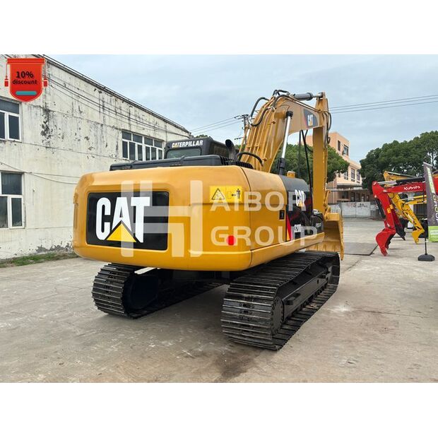 2023 Caterpillar 320D-48372592