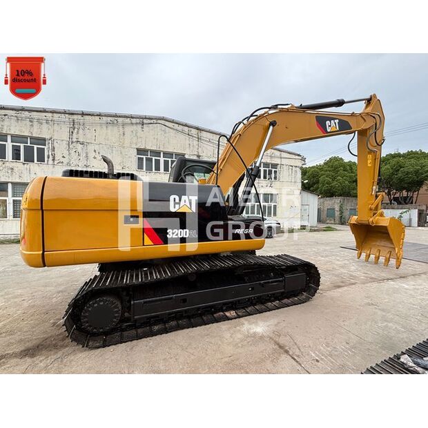 2023 Caterpillar 320D-48372648