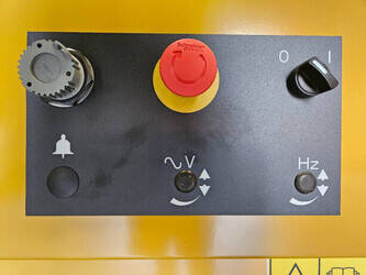 2025-caterpillar-c9-de250e0-1470736-48373033