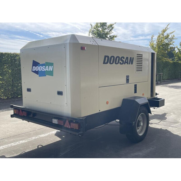 2022 Doosan 12 / 205-48373121