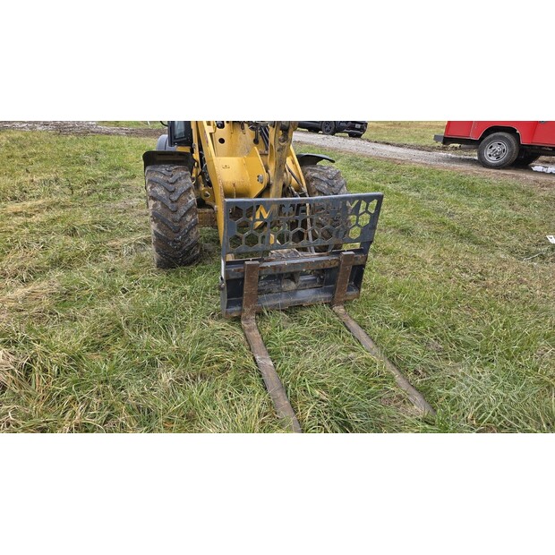 2020 Caterpillar 908M-48373782