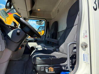 2018-daf-lf-260-1470782-48374014