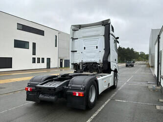 2024-mercedes-benz-actros-1945-1470787-48374132
