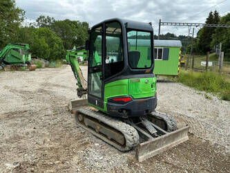 2014-kubota-u27-4-1470792-48374223