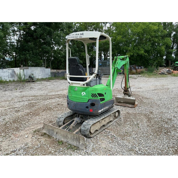 2011 KUBOTA U17-3A-48374304