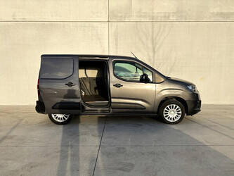 2024-toyota-proace-48374532