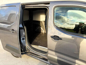 2024-toyota-proace-48374533