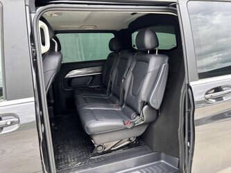 2023-mercedes-benz-v250d-amg-line-48374581