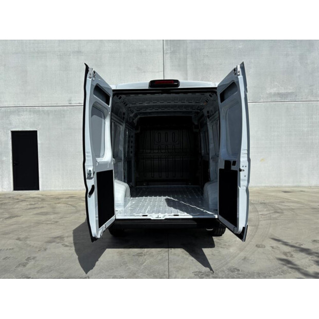 2026 بيجو Boxer L2H2-48374627