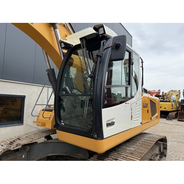 2018 ليبهير R922LC-48381992