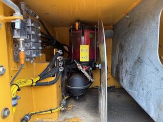 2018-liebherr-r922lc-1470843-48382010