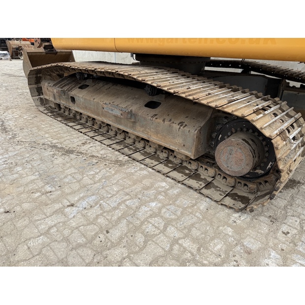 2018 ليبهير R922LC-48382012