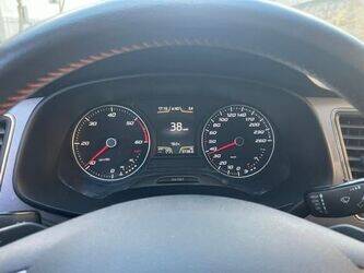 seat-leon-48385848