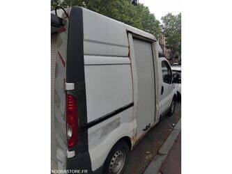 renault-trafic-1470193-48389893