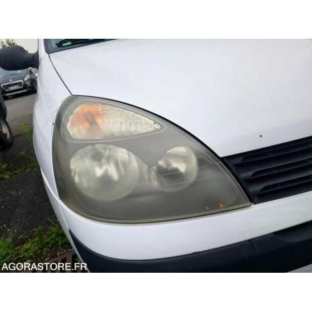 2004 Renault Clio-48390343