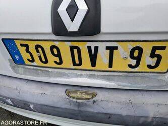 2004-renault-clio-1470245-48390431