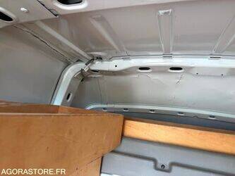 renault-trafic-1470252-48390481