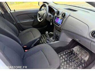 2020-dacia-sandero-1468269-48391401