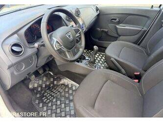 2020-dacia-sandero-1468269-48391403