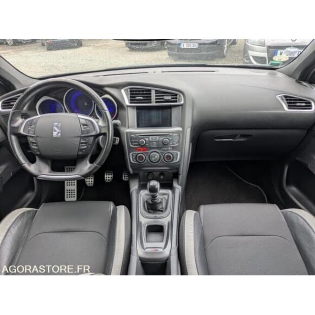 2014 Citroen DS4-48392116