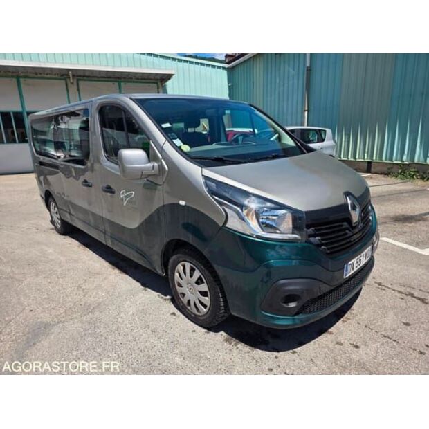 2015 Renault Trafic-48392564