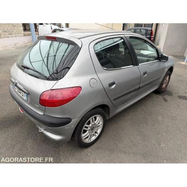 2001 Peugeot 206-48392817