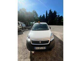 2016-peugeot-partner-1464559-48393377